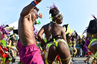 Toronto, Kanada - Ağustos 04: Masqueraders Toronto Karayip karnaval Grand Parade adlı sergi yer yer almak