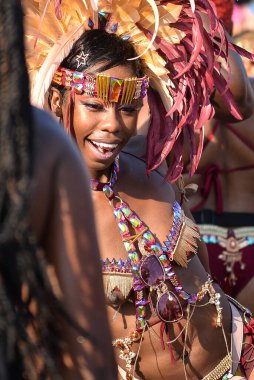 Toronto, Kanada - Ağustos 04: Masqueraders Toronto Karayip karnaval Grand Parade adlı sergi yer yer almak