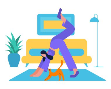 Sağlıklı yaşam tarzı kavramı. Kedili genç bir kadın jimnastik yapıyor, ev içinde yoga yapıyor. Düz illüstrasyon, klipsleme sanatı, vektör
