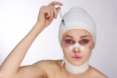 Kadın hasta yüz tedavisinde yaralanmış stüdyo yaşam tarzında