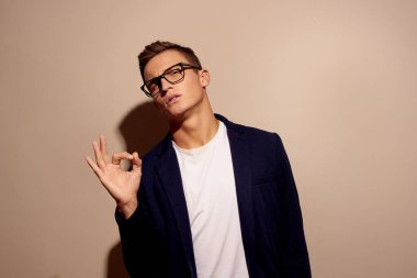 Stüdyo yaşam tarzında belgesi olan işadamları