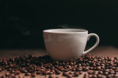 Bir fincan kahve espresso canlandırıcı kafein kalıbı.