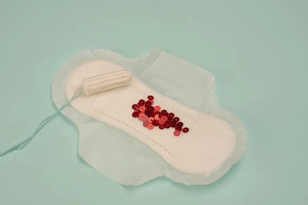 Tira de sangue feminino higiene menstruação proteção vista superior — Fotografia de Stock