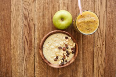 meyve tabağı tatlı kahvaltı aperatifi sağlıklı yiyecek vitaminleri