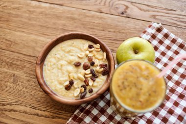 meyve tabağı tatlı kahvaltı aperatifi sağlıklı yiyecek vitaminleri