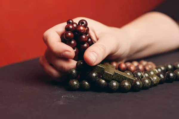 Radband pärlor ortodoxa kors närbild kristendom tro Bibeln — Stockfoto