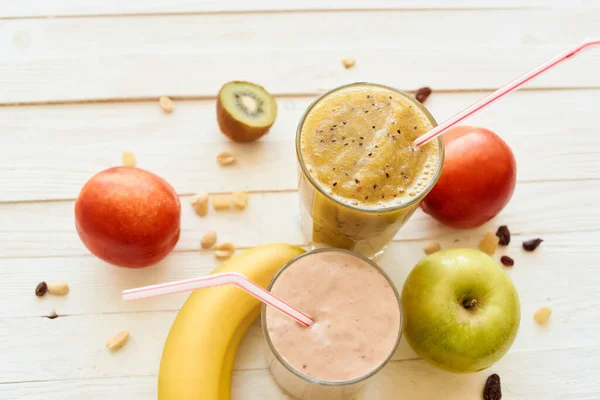 Frische Früchte Smoothie Kefir Cocktails Joghurt Frühstück — Stockfoto