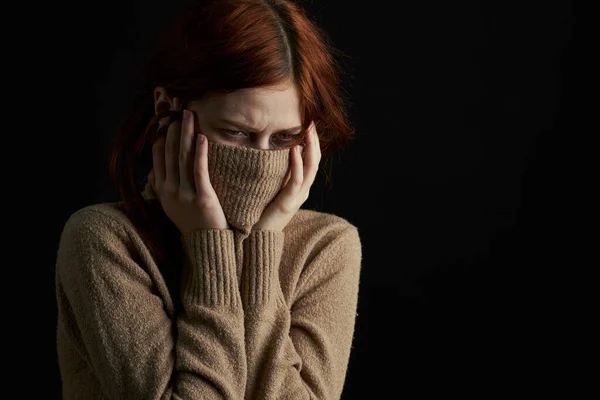 Mulher chorando batendo violência doméstica problema de abuso — Fotografia de Stock