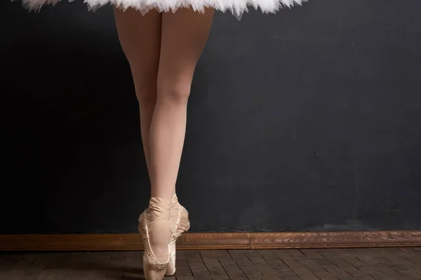 Balerína nohy výkon klasický styl close-up — Stock fotografie