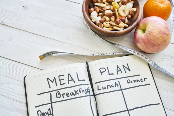 Snack ontbijt biologische fitness gezondheid houten tafel — Stockfoto