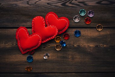 Sevgililer Günü dekorasyonu Ahşap masa tasarımı nesnesi