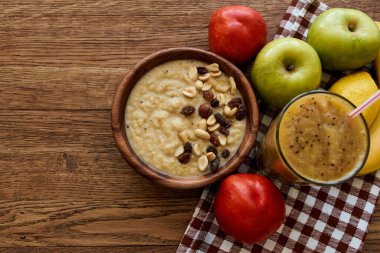 meyve tabağı tatlı kahvaltı aperatifi sağlıklı yiyecek vitaminleri