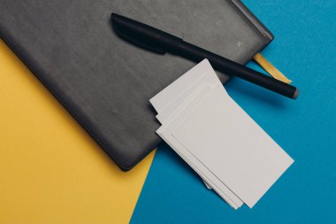 Siyah Notepad kartvizitleri Kahve ve Uzay Ofisi