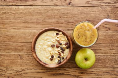 meyve tabağı tatlı kahvaltı aperatifi sağlıklı yiyecek vitaminleri