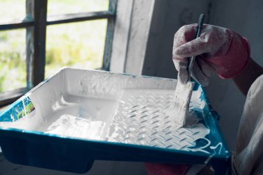 Boyama evi yenileme için boya fırçası araçları