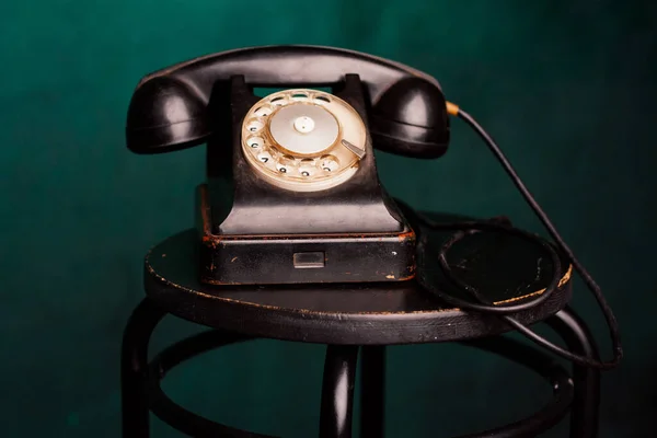 Antiguidade que telefone comunicação nostalgia tecnologia clássica — Fotografia de Stock