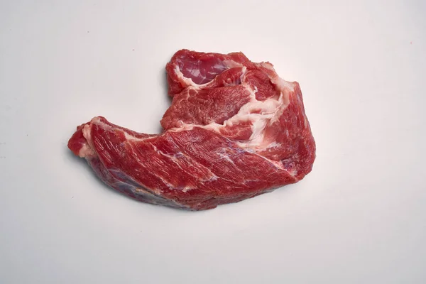 Viande steak boeuf romarin nourriture oui fond clair — Photo