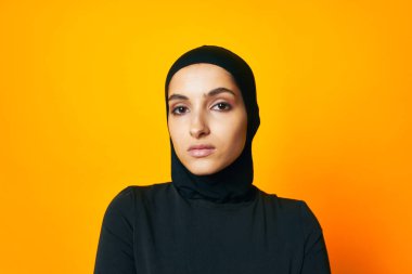 Müslüman mutluluk giysisi el hareketi stüdyo yaşam tarzı