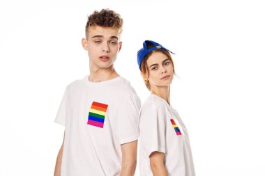 Genç çift lgbt Bayrak transseksüel yaşam tarzı hafif arka plan