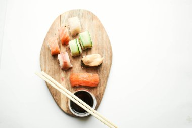 Suşi ahşap tahta sarar Japon mutfağı restoranı