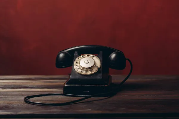 Comunicação telefone antigo tecnologia estilo retro clássico — Fotografia de Stock