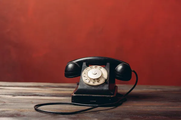 Comunicação telefone antigo tecnologia estilo retro clássico — Fotografia de Stock