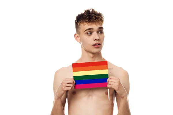 Homem com lgbt bandeira transgênero comunidade discriminação — Fotografia de Stock