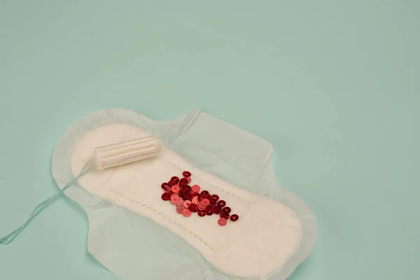 Tira de sangue feminino higiene menstruação proteção vista superior — Fotografia de Stock