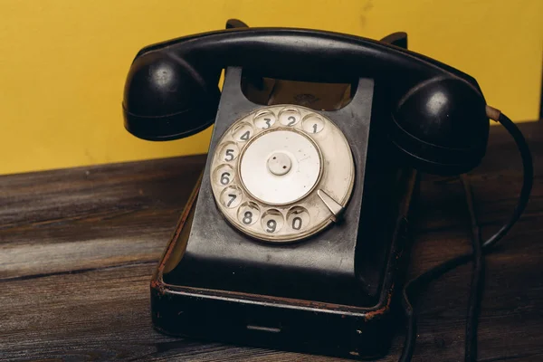 Retro telefone nostalgia comunicação tecnologia close-up antigo — Fotografia de Stock