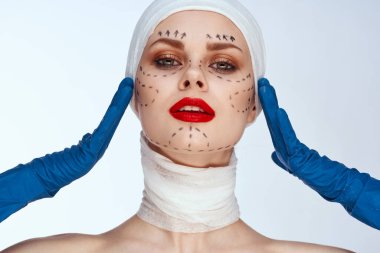 Güzel kadın yenilenmesi yüz enjeksiyonu kozmetik prosedürleri stüdyo yaşam tarzı