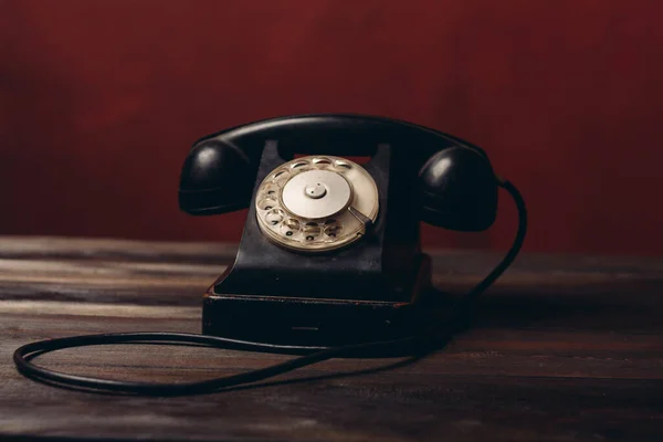 Comunicação telefone antigo tecnologia estilo retro clássico — Fotografia de Stock