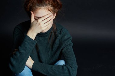 duygusal kadın depresyon bozukluğu acı saldırganlığı yeniyor