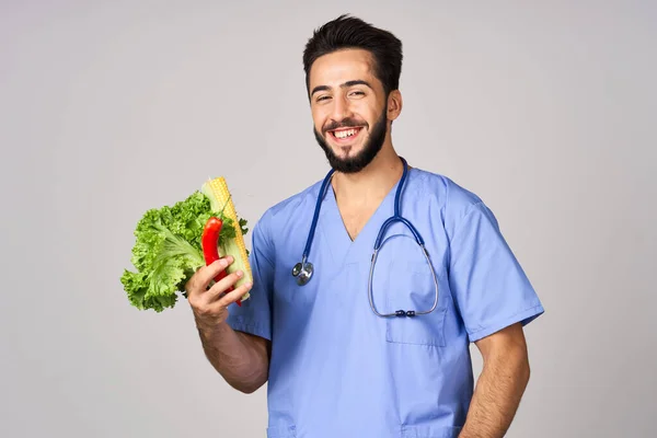 Dietista legumes tratamento nutrição saudável vitaminas cuidado do paciente — Fotografia de Stock