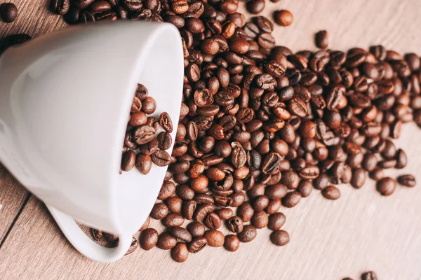 Una taza de café granos de moca marrón patrón de cafeína — Foto de Stock