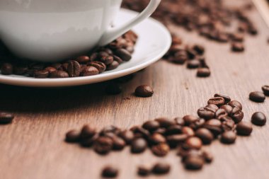 Doğal kahve gurmesi latte resimleri kafein kalıpları