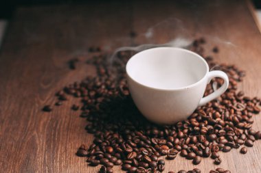 Bir fincan kahve espresso canlandırıcı kafein kalıbı.