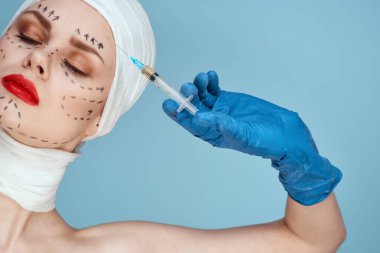 Kadın hasta estetik yüz cerrahisi kliniği vücut bakımı tecrit edilmiş arka plan