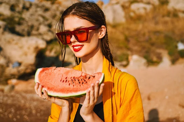 Pretty woman with watermelon outdoors summer vacation — Stock Photo, Image