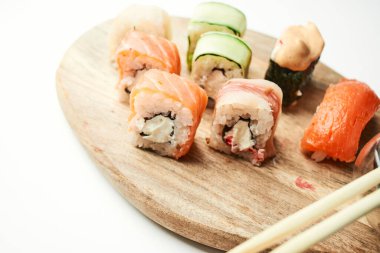 Suşi ahşap tahta sarar Japon mutfağı restoranı