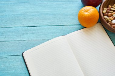 Mısır gevreği not defteri düzgün beslenme sağlıklı organik