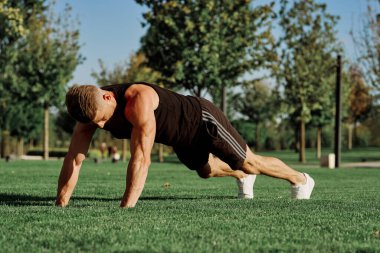Spor adamı antrenman partisi yaşam tarzına uygun.