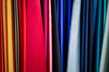 Renkli kumaş moda tekstil dokusu endüstrisi