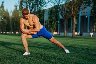 Spor adamı spor salonu spor motivasyonu yaşam tarzı