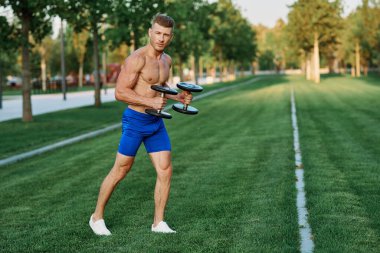 Spor adamı atletizm egzersizi motivasyon fitness