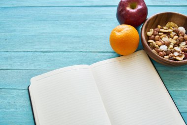 Mısır gevreği not defteri düzgün beslenme sağlıklı organik