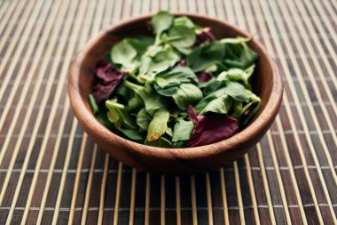 Salata tabağı taze sebze, atıştırmalık.