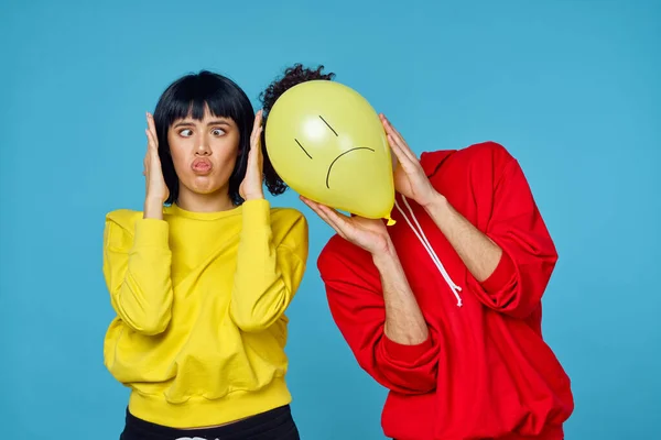 Young couple in fashionable clothes posing together emotions lifestyle — Stock Photo, Image