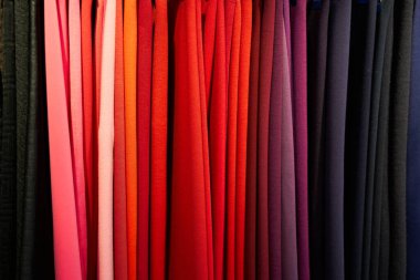 Renkli kumaş moda tekstil dokusu endüstrisi
