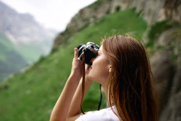 Kvinna fotograf natur proffs landskap hobby livsstil — Stockfoto