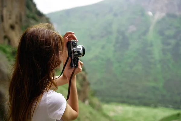 Female photographer on the first day of travel — Stock Photo, Image